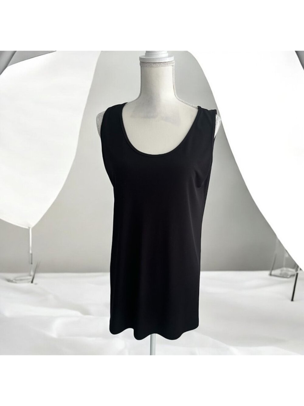 CIARA SUN WOO Black Long Scoopneck Tunic Tank Top Size Large